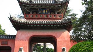 国宝を２つ持つ中国寺院