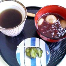 喫茶室の「そばぜんざいセット」