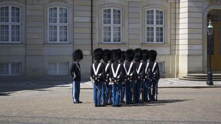 衛兵交代見学へ