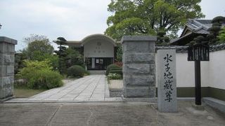 浄土宗のお寺です