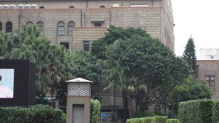 趣のある大きな建物