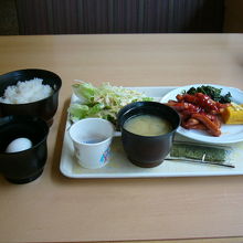 朝食は無料です。