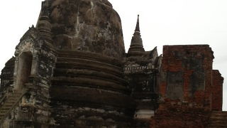 歴史を感じさせる寺院