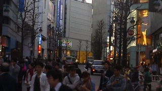 NHKあたりまで散策してみては・・「渋谷公園通り」