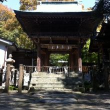 神社の建物