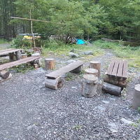 休憩に適したテーブルなども並んでいました