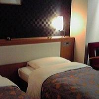 ツインベッドルーム。ベッドは少し小さめ。