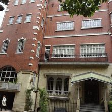 クレッセントハウス