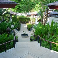 各ヴィラが階段状に並んでいます。緑が多いです