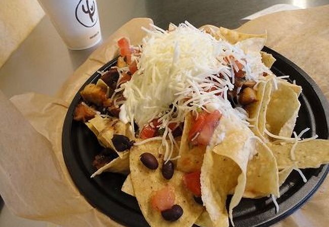 Qdoba メキシカン グリル