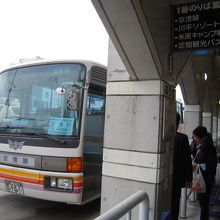 離島ターミナルとホテルククルの中間点にあるバスターミナル