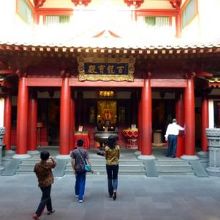 寺院の拝観は無料です 