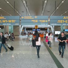 機場南駅