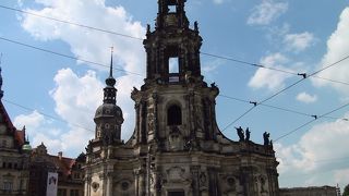 強王アウグストの改宗によって建てられた教会