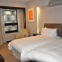 オットマン付きのチェアもあります。