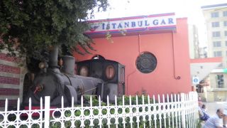 シルケジ駅のインフォメーションとチケット窓口はダメ職員で不親切