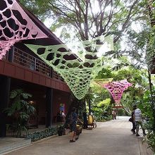 入り口から入ってすぐ、キレイな造りです