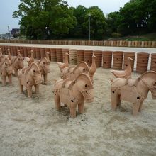 馬のハニワが並んでいます