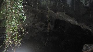 溶岩の洞窟
