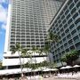 ワイキキの中心に位置する便利なホテル