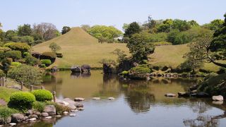 桃山式の優美な回遊式庭園