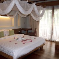 プールビュー、ハネムーンサービス付きです