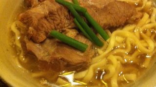 ロープウェイ駅の近くで沖縄料理