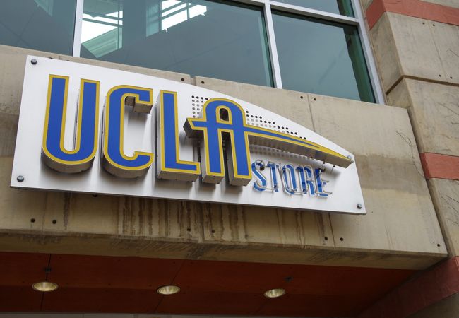 UCLAの生協でお買い物