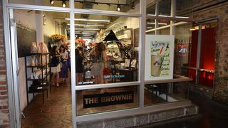 缶のケースもありました。