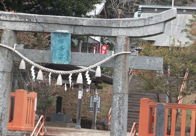 立派な神社