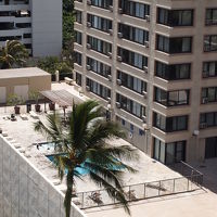 お隣のプールが見えます、ＷＩＦＩも飛んできてた