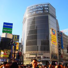ひと目見ただけでこの光景は渋谷だと分かる。