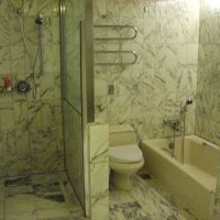 シャワーブースあり