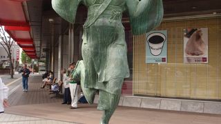 熊本城を見つめてる！？