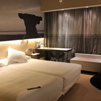 モダンで機能的な客室