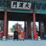 徳寿宮の入口