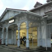 駅舎が私鉄最古で国の登録有形文化財、浜寺公園駅（はまでらこうえんえき）