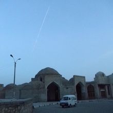 タキ・テルパクフルジャン。一番規模の大きいタキ。