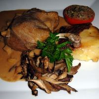 ホテルのレストランでお手軽に地方料理