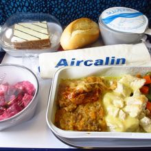 ヌメア〜成田　機内食