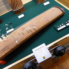 和楽器もたくさんあります．