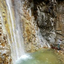 『庵座の滝』滝壷