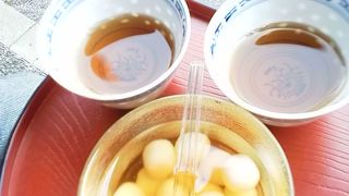 「寒ざらし」って知ってますか？冷たくてさっぱりとした甘さだから、歩き疲れた時にぴったり！