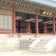 景福宮・国王が生活する内殿の中心となる建物