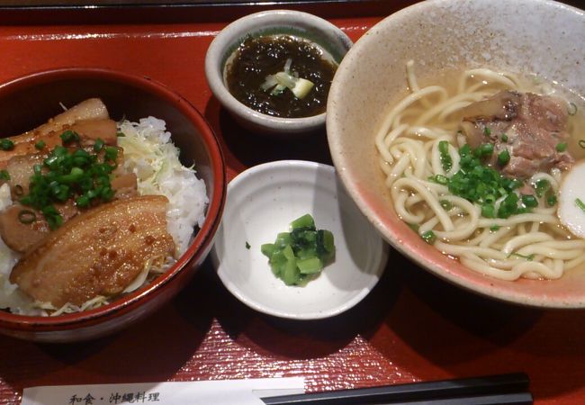 手軽に沖縄料理が楽しめる！