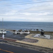 公園からの海の眺めです。