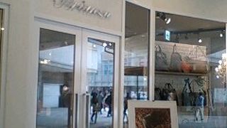 レザー専門店！