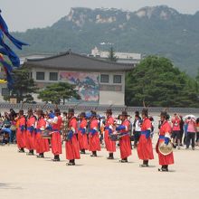 王宮守門将の交代式