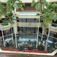 ホテル内の噴水がオシャレ