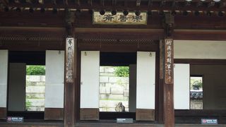 木造で繊細な美しさが・・・